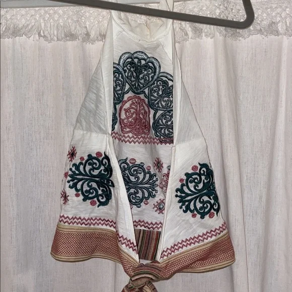 Gorgeous Embroidered Halter - Picture 2 of 2